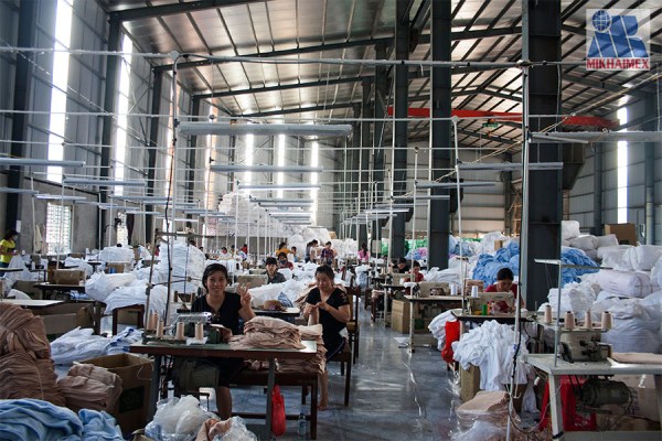Công nhân với trình độ tay nghề cao - Khăn Bông Mikhaimex - Công Ty CP XNK Dệt Minh Khai